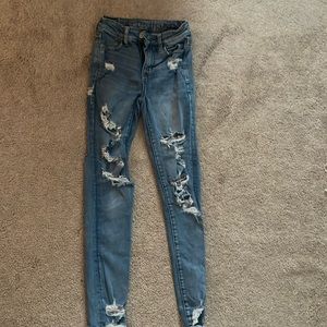 Women’s skinny jeans.